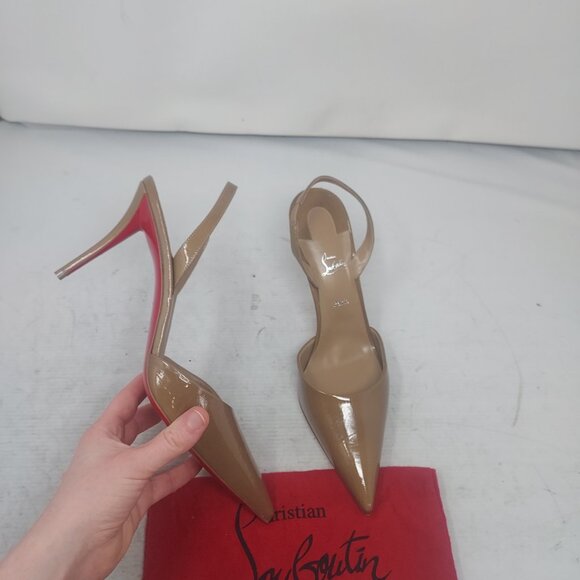 CHRISTIAN LOUBOUTIN Apostropha Patent Tan Slingback Pump - Picture 1 of 12